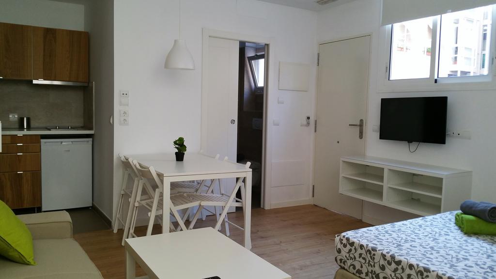 Apartamentos Clavero Málaga Eksteriør bilde