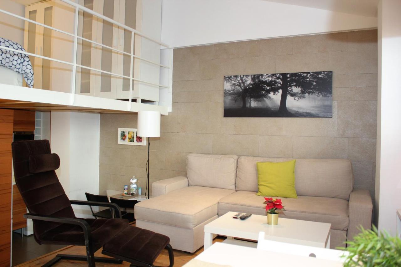 Apartamentos Clavero Málaga Eksteriør bilde